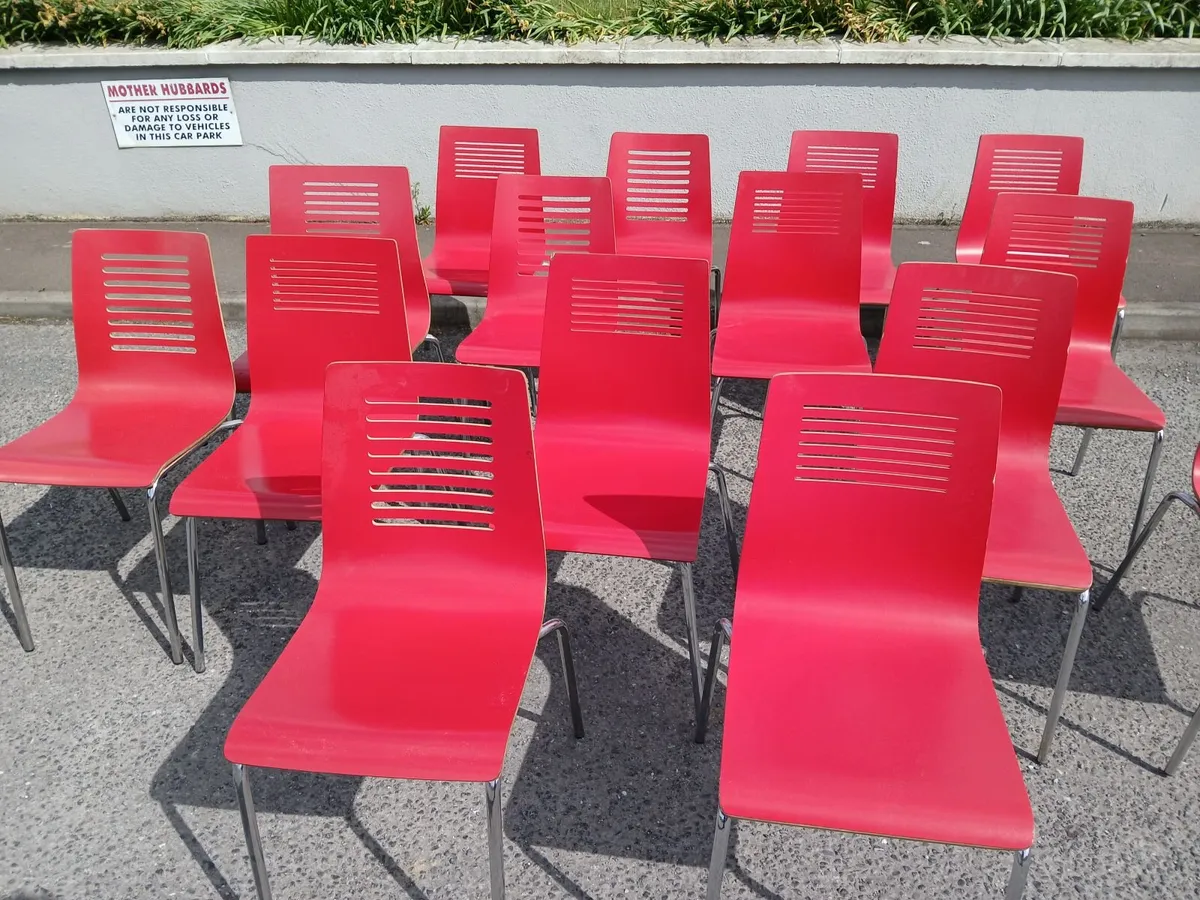 Chairs 💺 💺 💺 💺  lot of (30)...delivered - Image 4