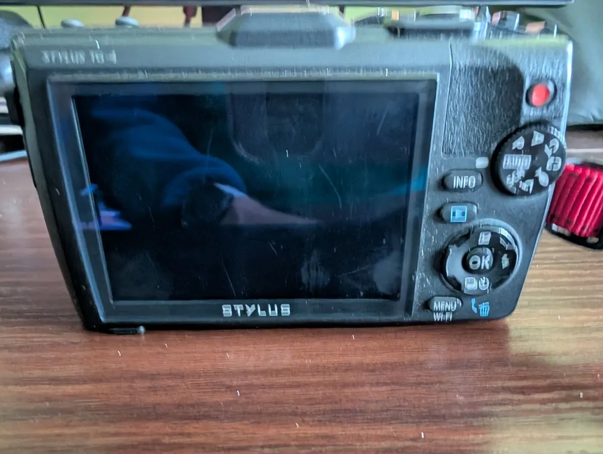 Olympus Tg 4 Waterproof Camera - Image 3