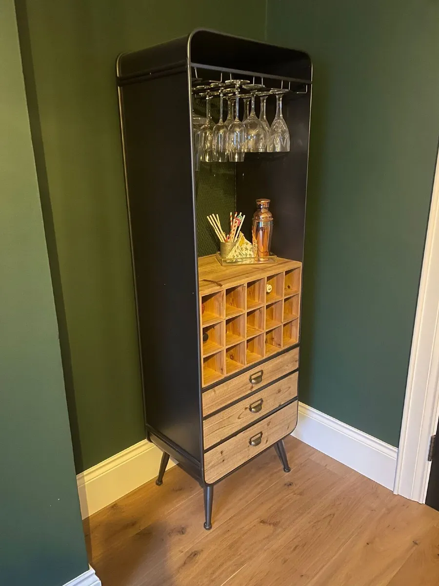 Drinks cabinet - Image 1
