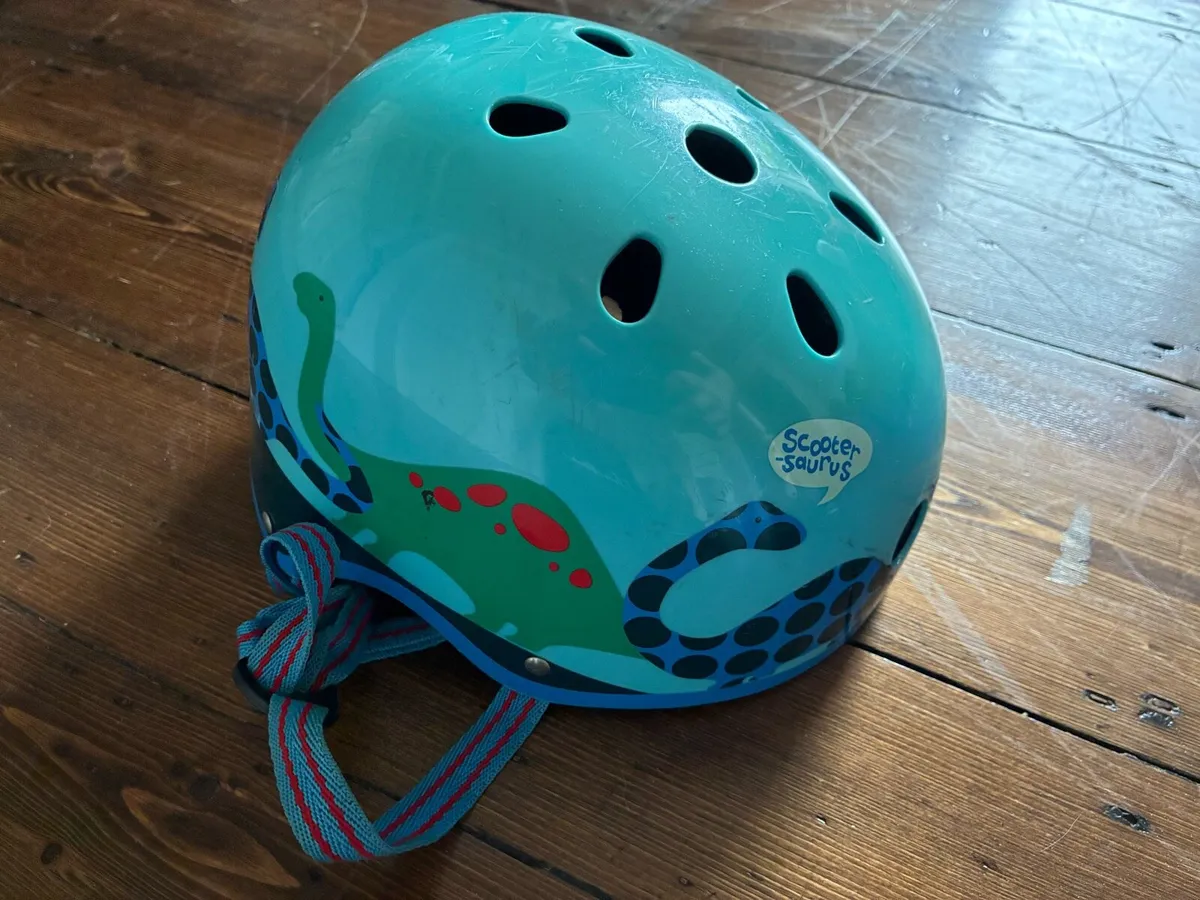 Micro Scooter helmet - Image 4