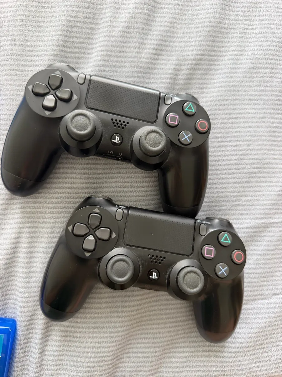 PS4 Slim 1TB + Controllers + 5 Games - Image 2
