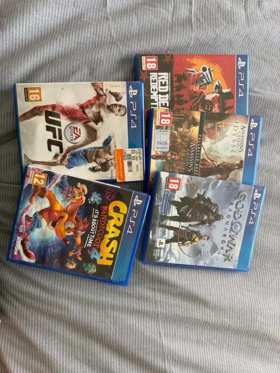 PS4 Slim 1TB + Controllers + 5 Games - Image 3