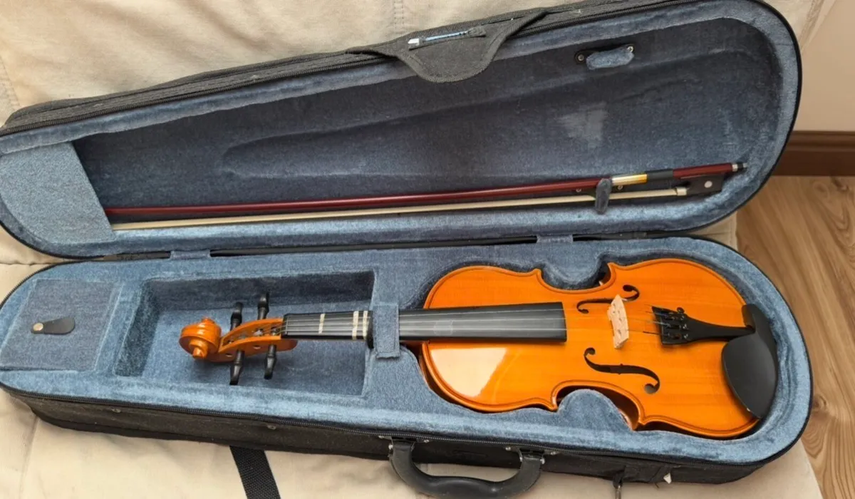 Kids 1/2 size violin
