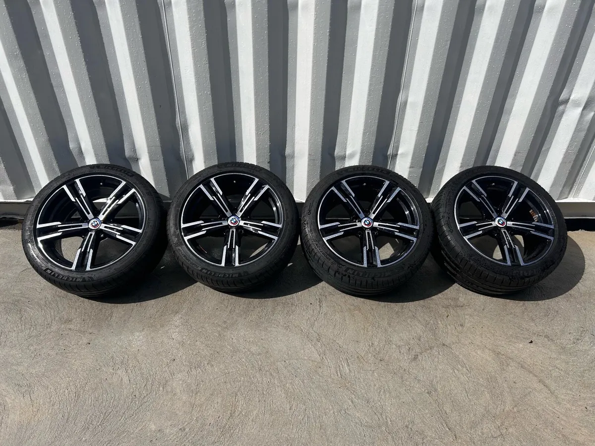 Genuine BMW G30, G20 848M 18” Alloy Wheels - Image 2