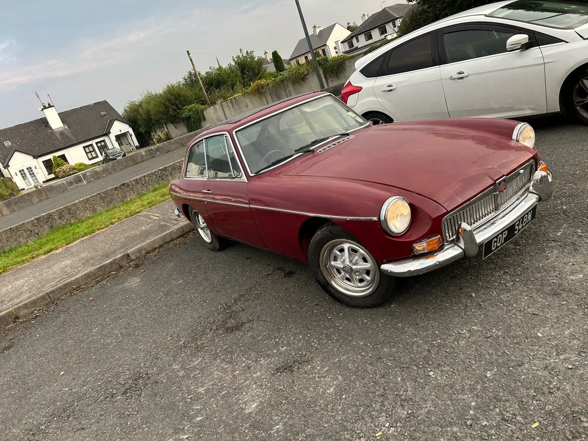 1975 MGB GT - Image 2