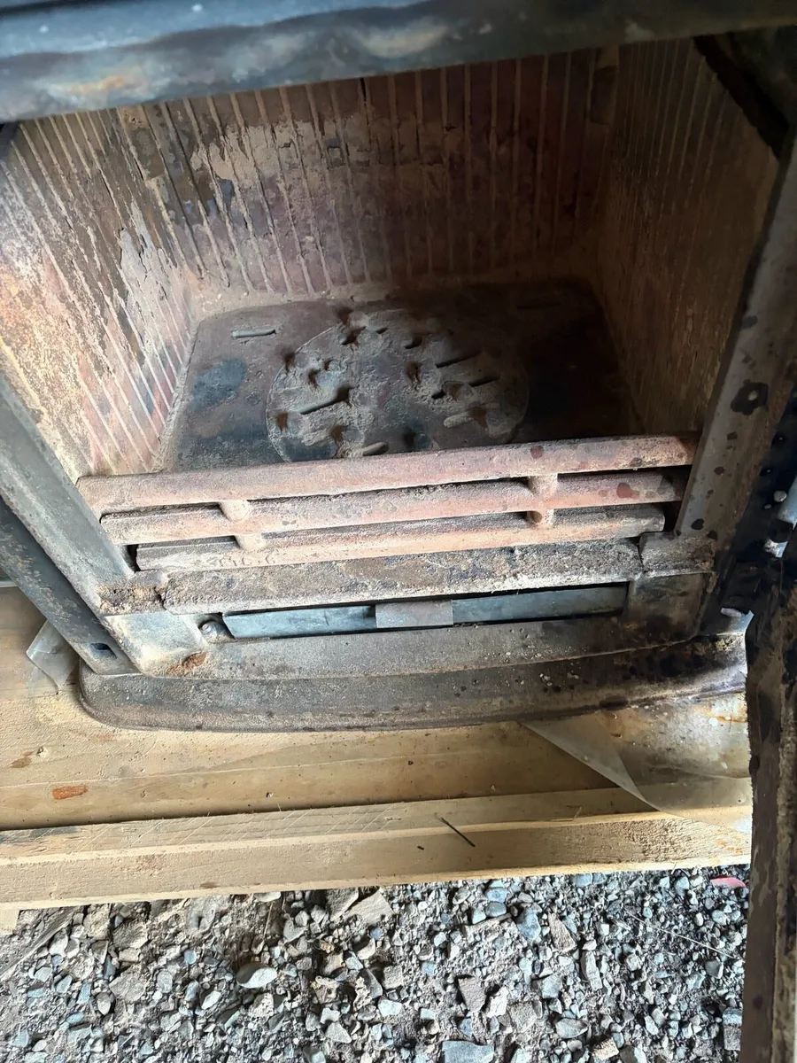 Stove - Image 2