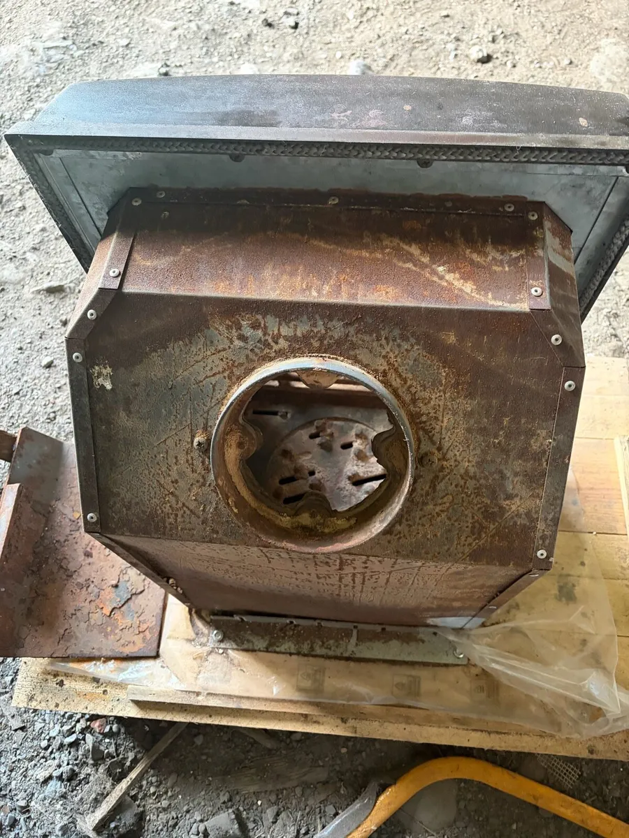 Stove - Image 4