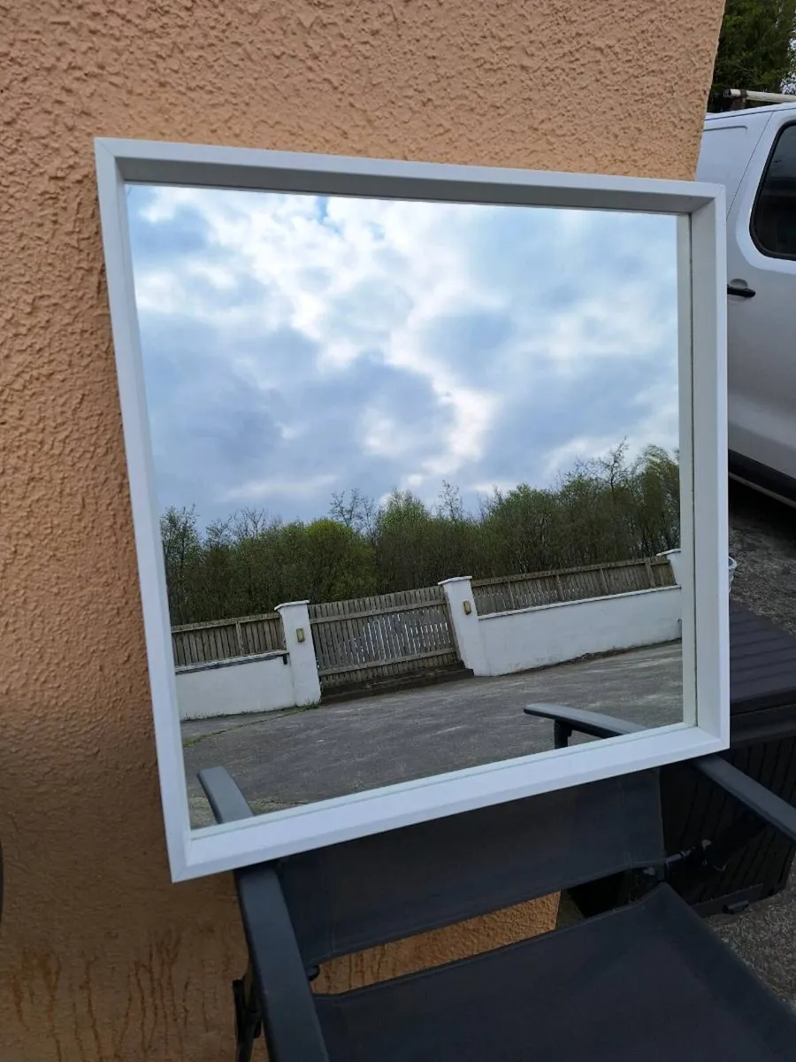Lovely box framed mirror - Image 1