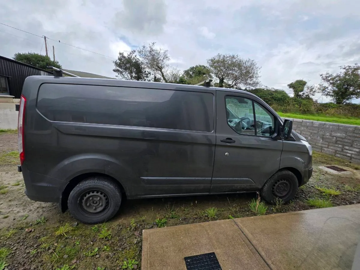 172 Ford Transit Custom - Image 3
