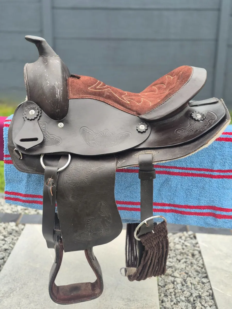 Western saddle - Image 1