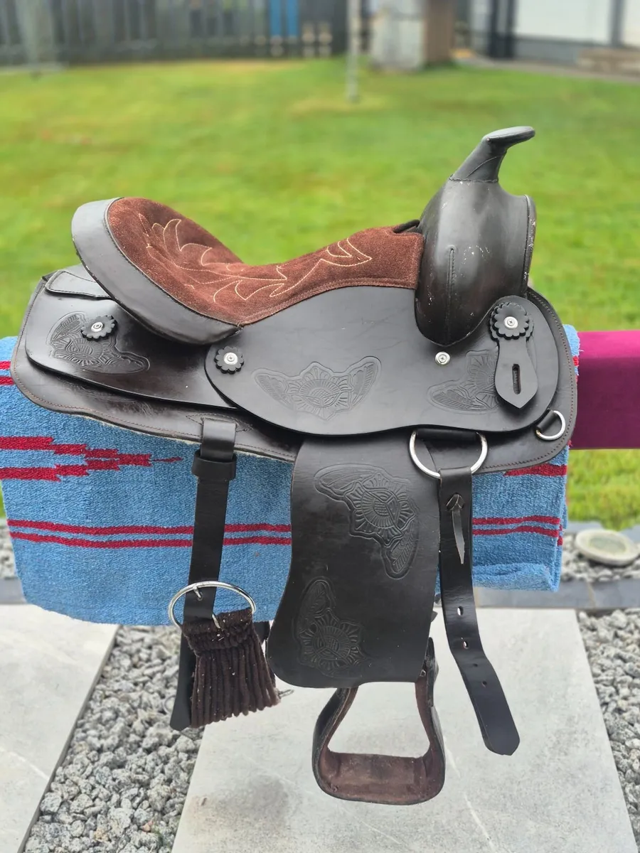 Western saddle - Image 3