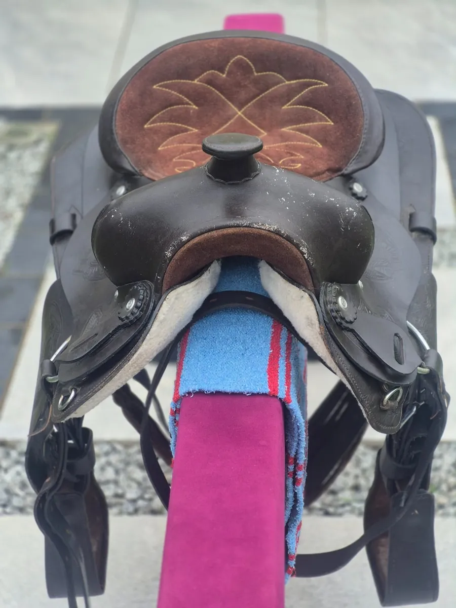 Western saddle - Image 4