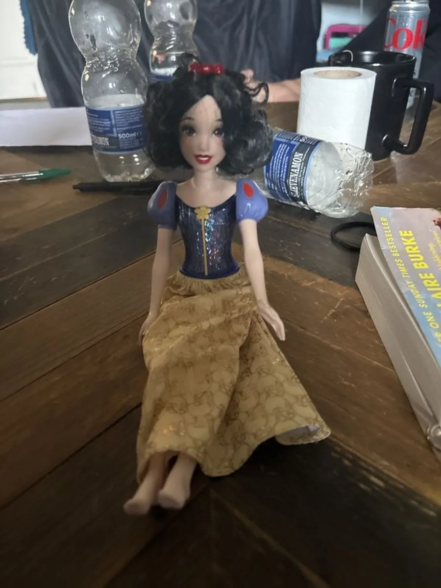 disney princess snow white and cinderella - Image 2