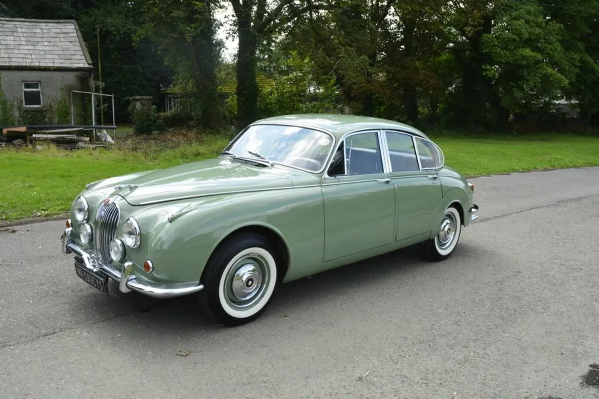 Jaguar 240 Mk2 - Image 1