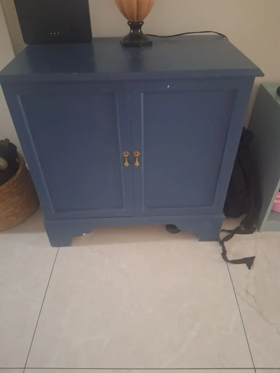 Hall unit