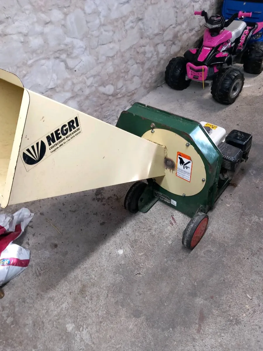 Negri r90b wood chipper honda engine - Image 2