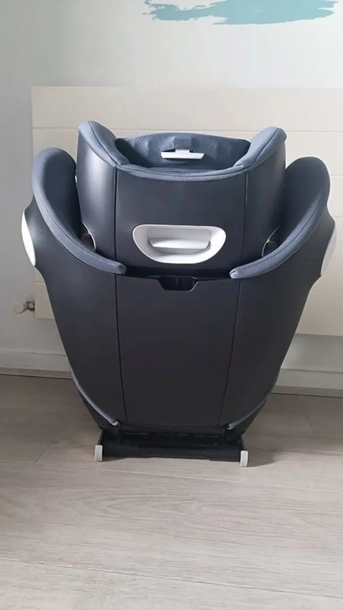 Cybex Pallas car seat (9 months to 12 years) - Image 2