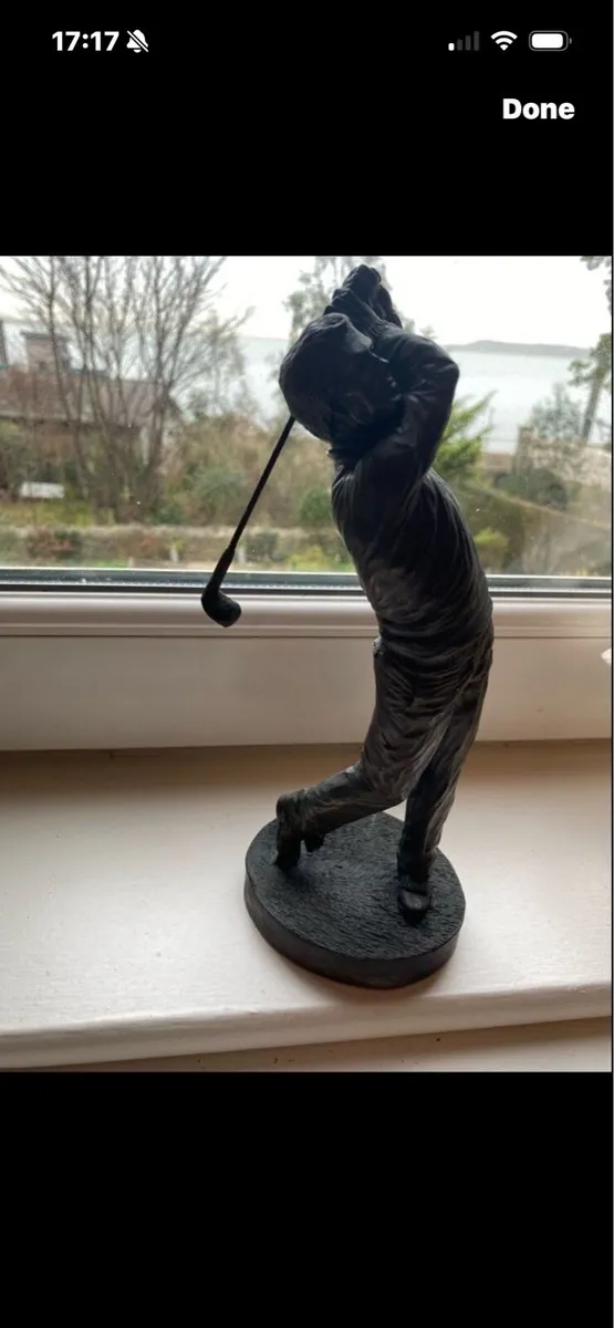 Genesis Bronze Golfer Swing - Image 1