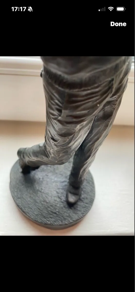 Genesis Bronze Golfer Swing - Image 3