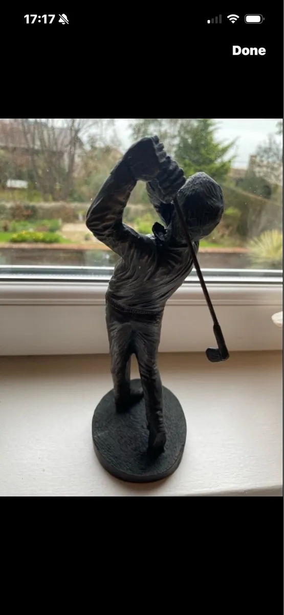 Genesis Bronze Golfer Swing - Image 4