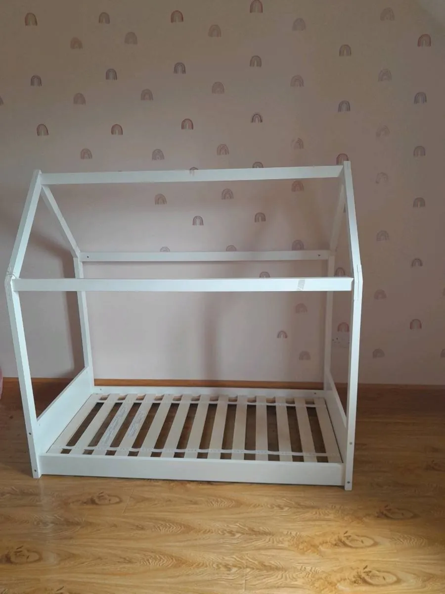 Babyelegance Toddler Hut Bed - Image 1