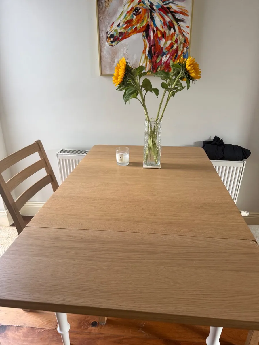 Kitchen table - Image 1