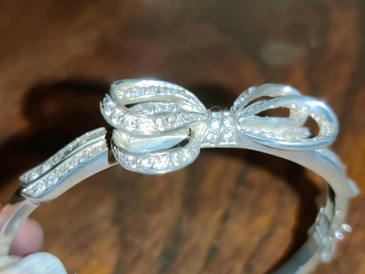 SPARKLING RIBBON, 925 Silver Huge Dazzling Bangle - Image 2