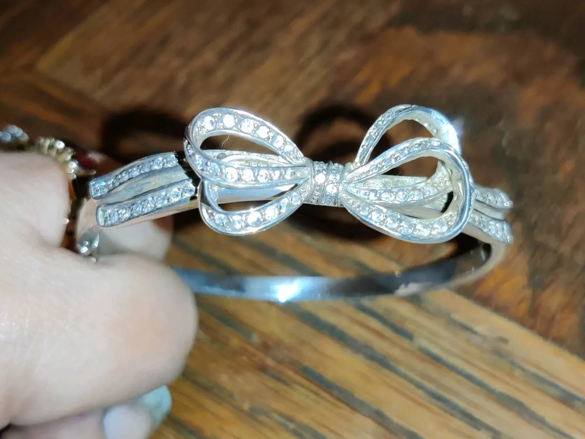 SPARKLING RIBBON, 925 Silver Huge Dazzling Bangle - Image 1