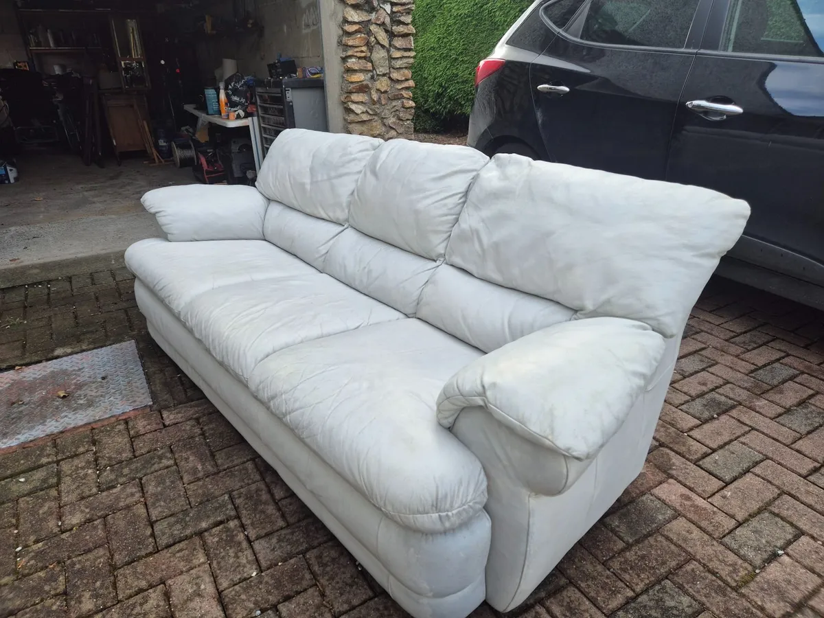 Couch - Image 1