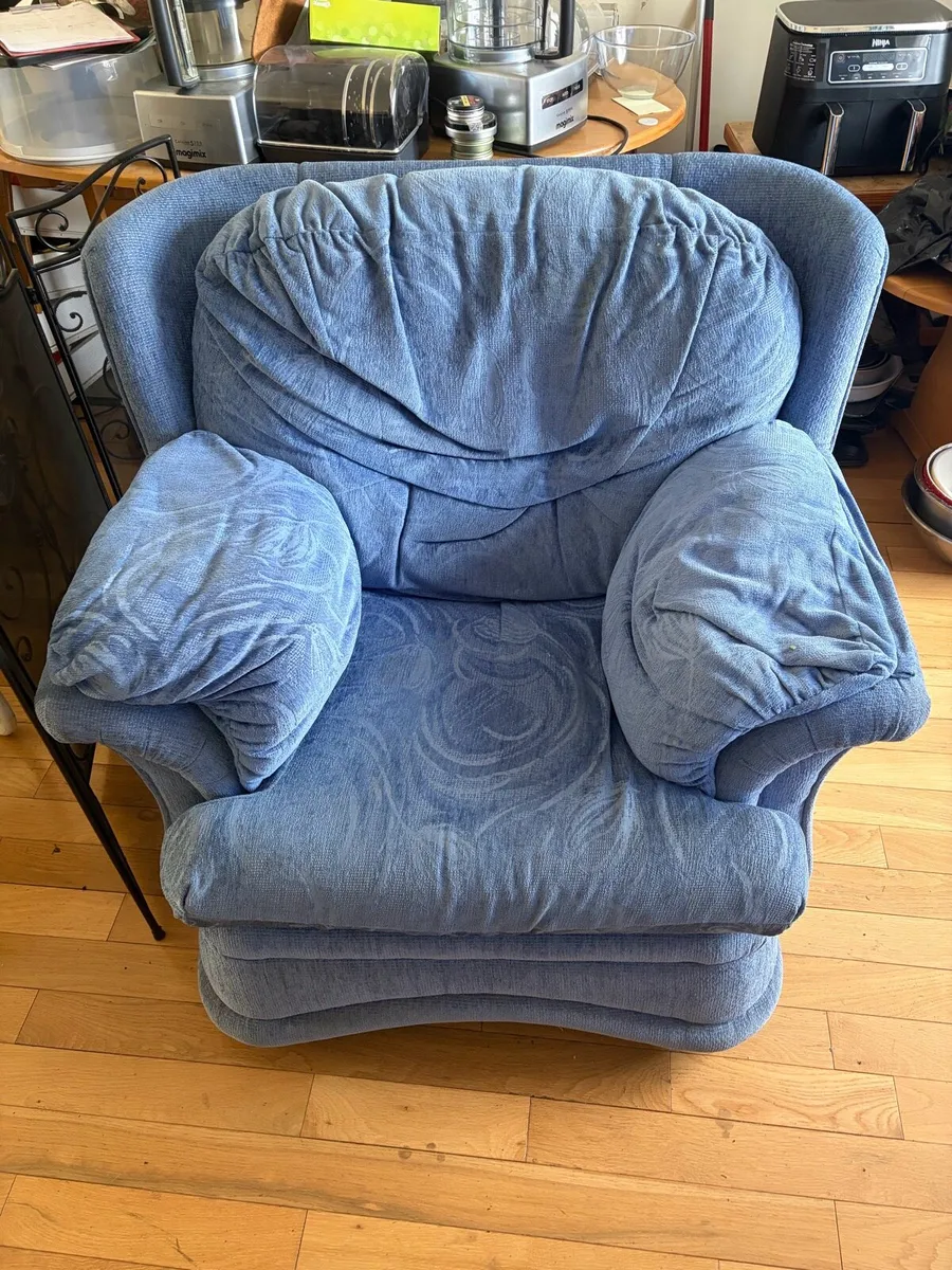 Two piece couch - Image 1