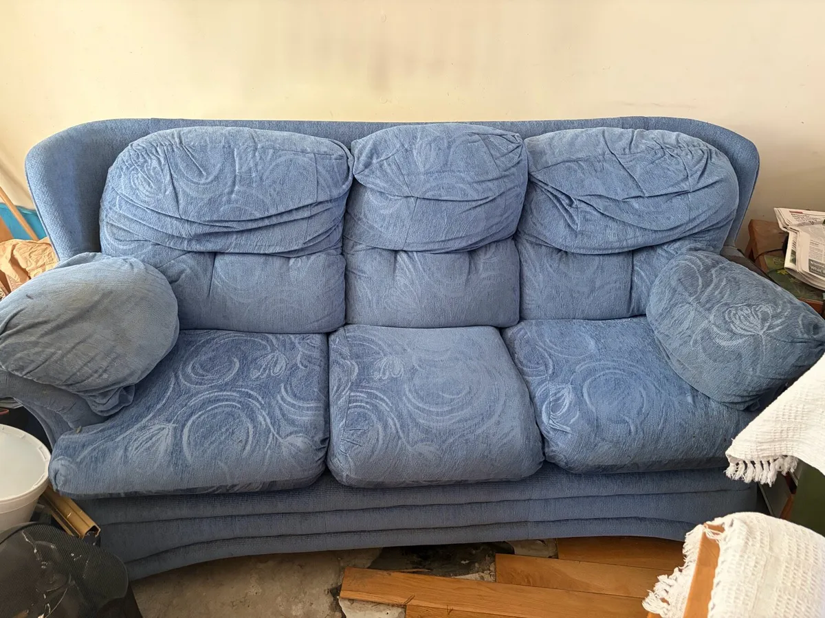 Two piece couch - Image 2