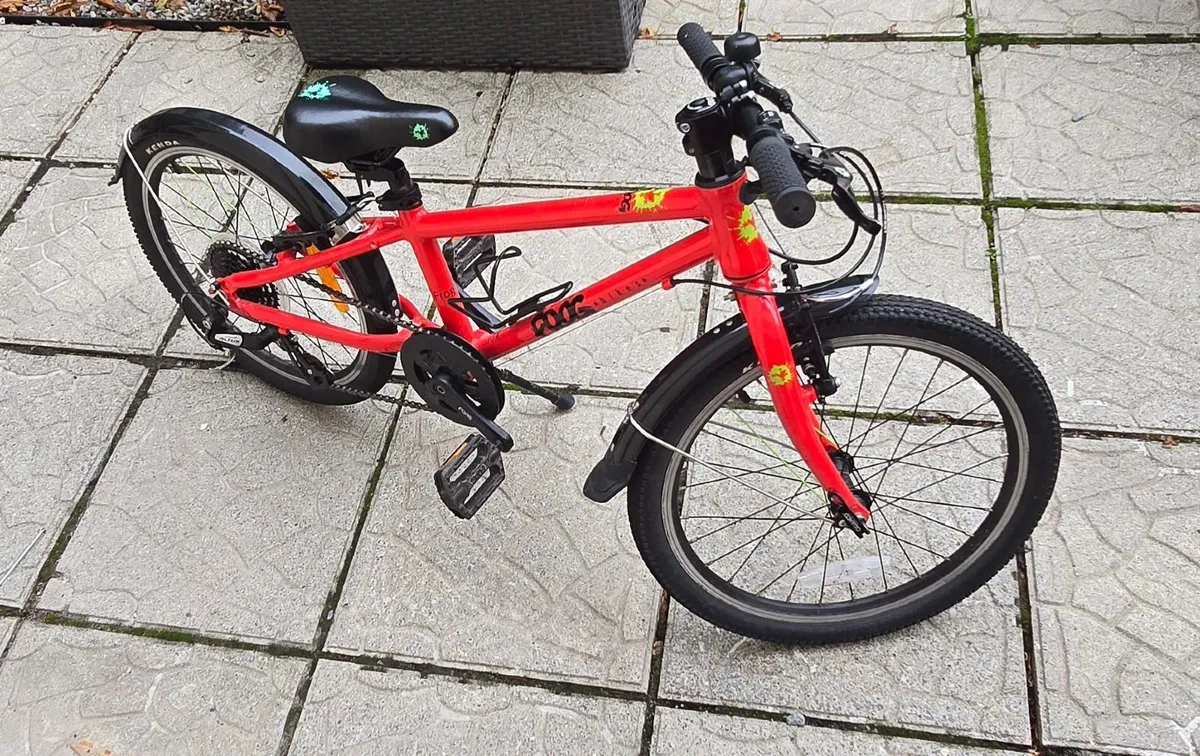 Frog 52 Kids Bike - Image 1