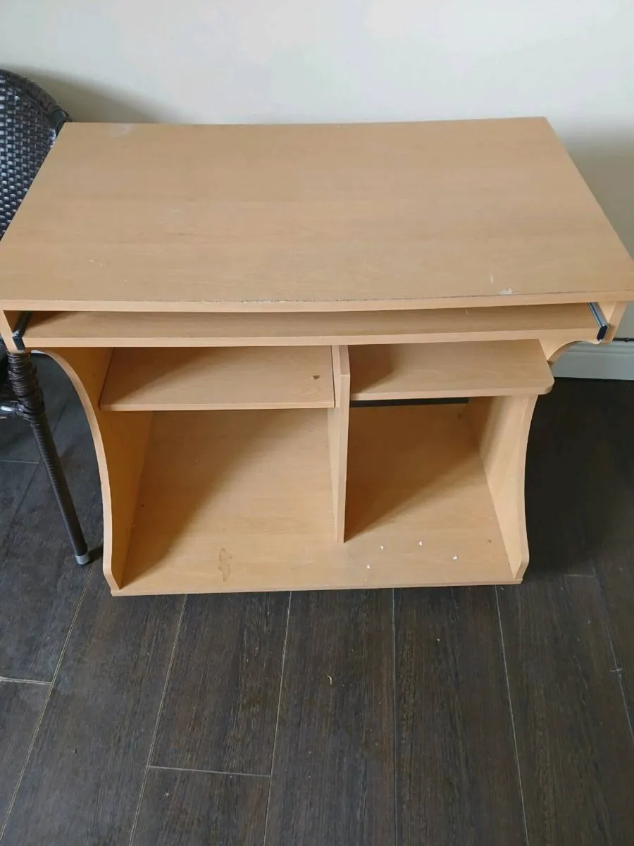 Pine drawers and study desk - Image 1