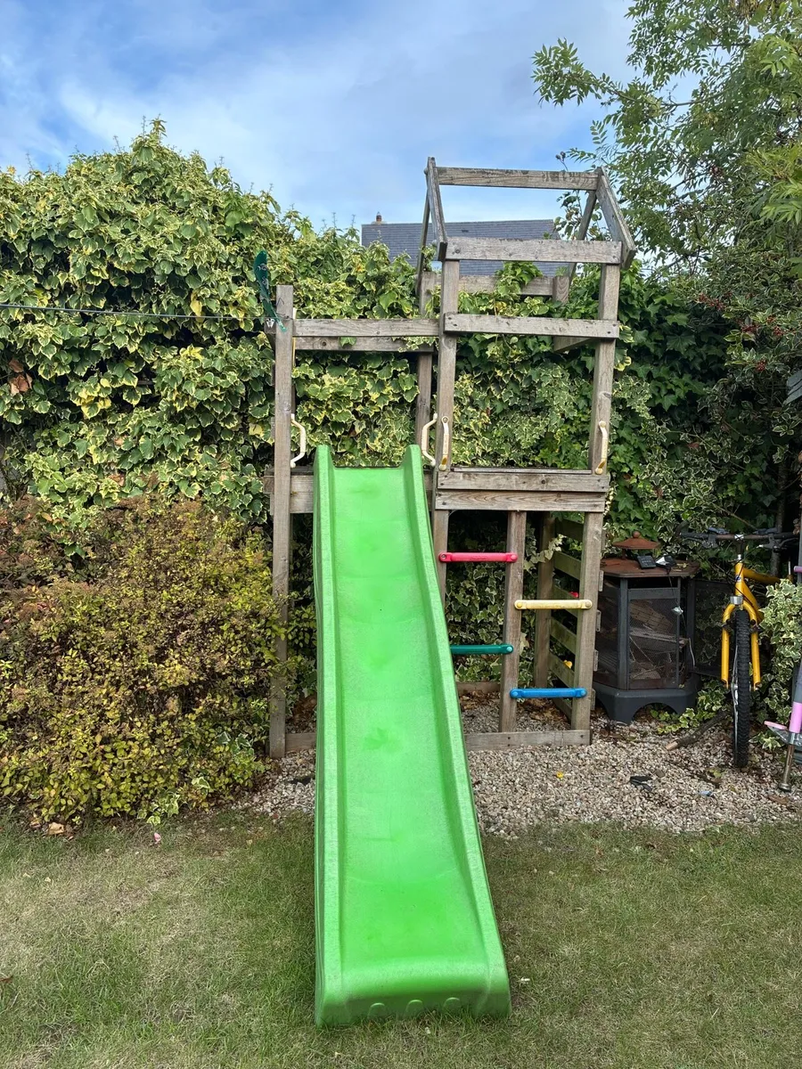 Children’s play tower - Image 1