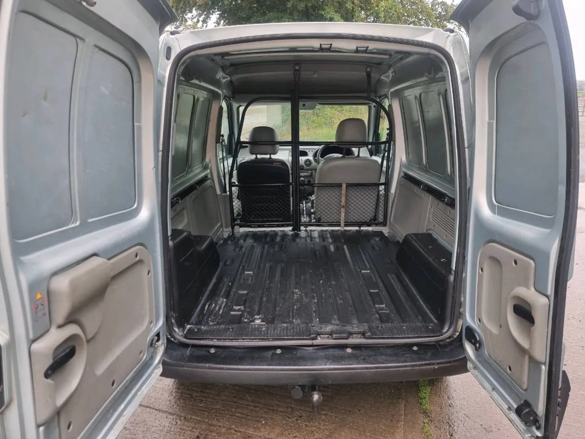 Nissan Kubistar cvrt 8/27 - Image 4