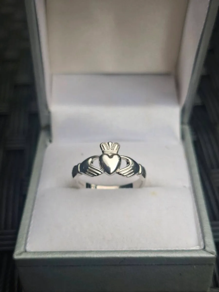 Traditional Irish Sterling Silver Claddagh Ring - Image 1