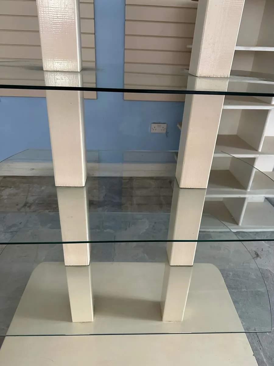 Shop counter and shop display cabinet - Image 3