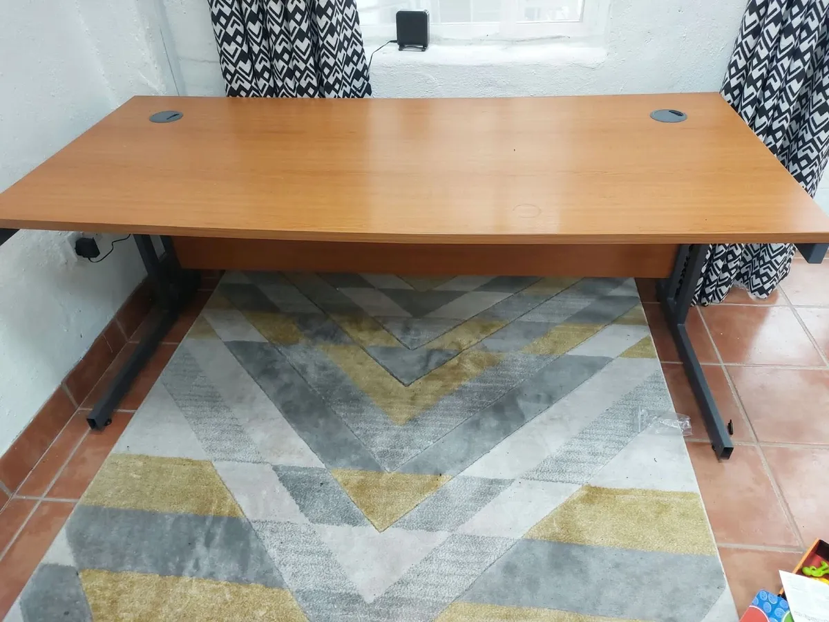 Office Desk and Chair - Image 3