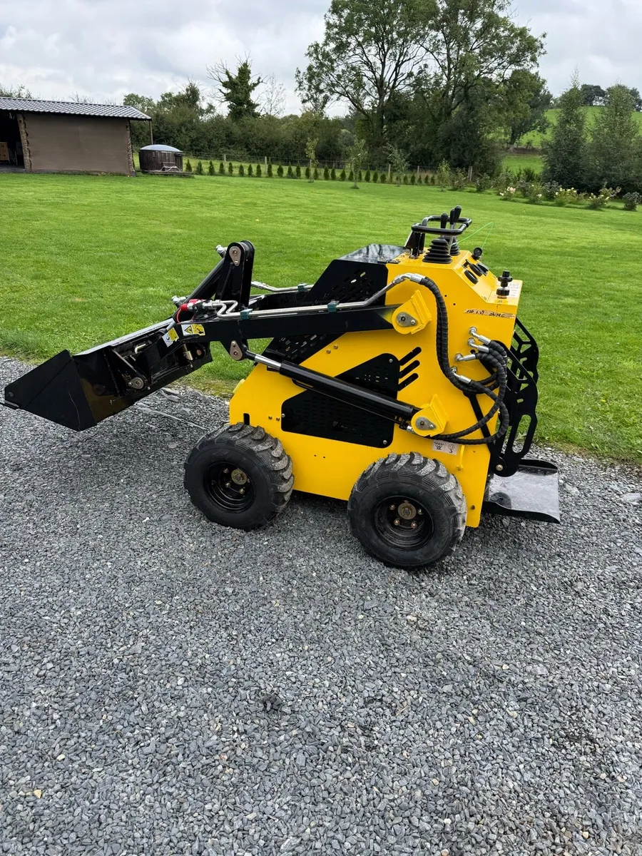 mini skid steer - Image 1