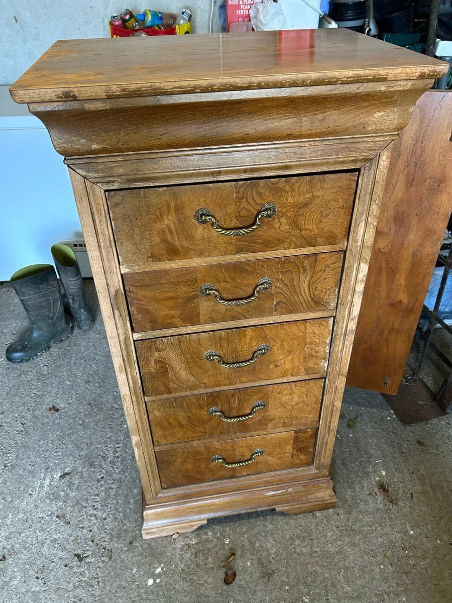 Chest of drawers - Image 2