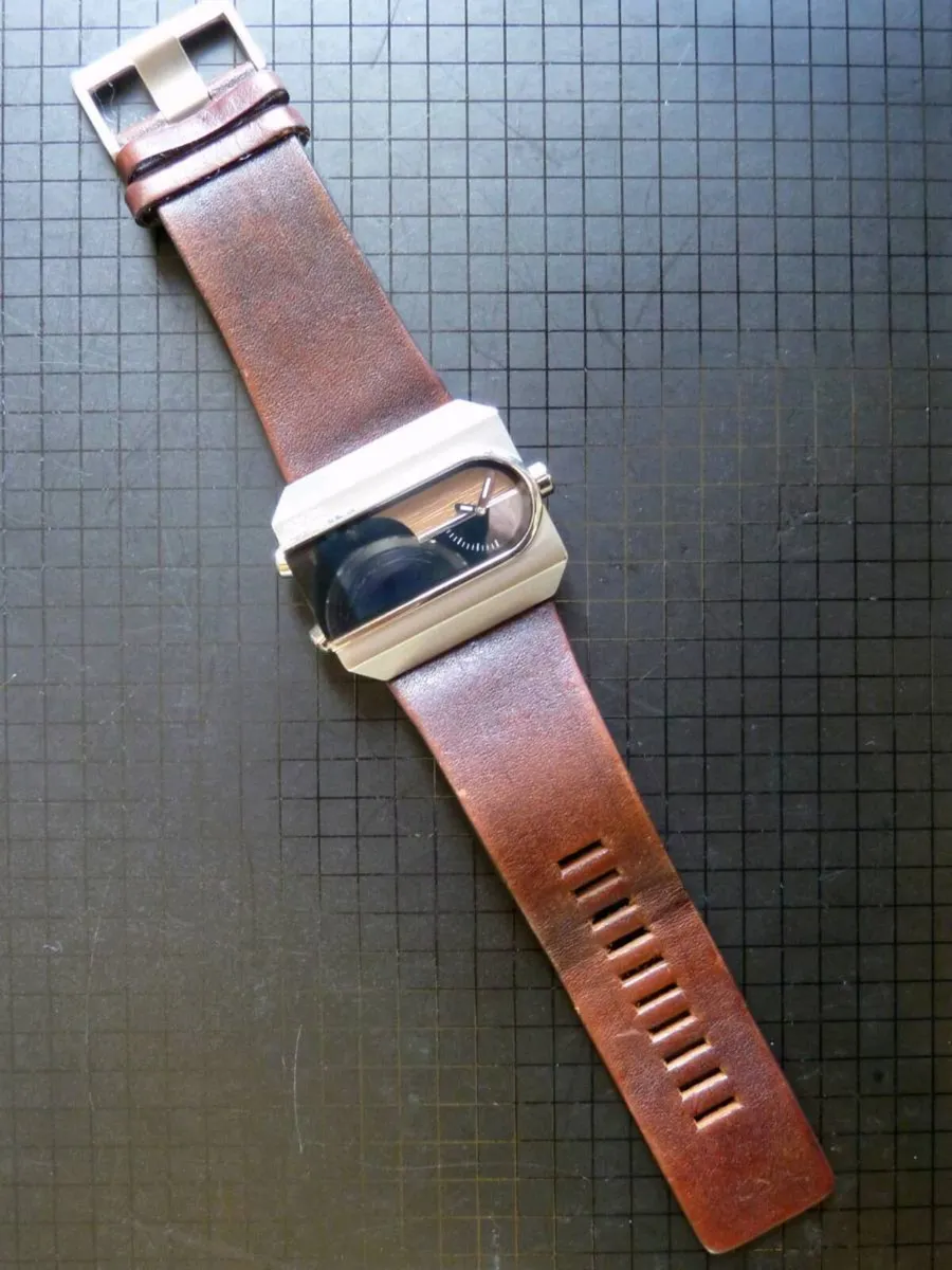Watch (Fossil) - Image 1