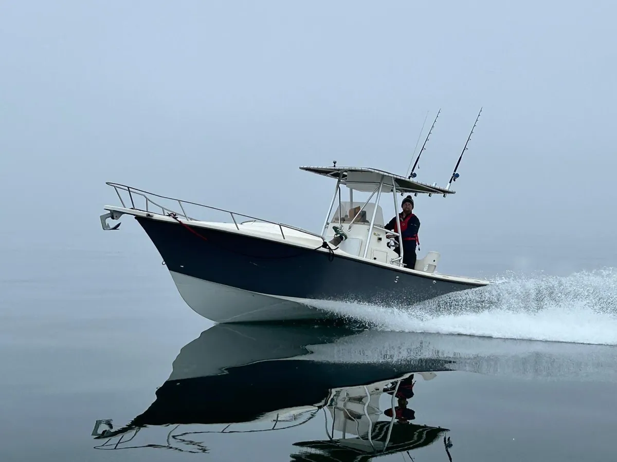 Shamrock 22 Stalker Yanmar 230hp Diesel - Image 1