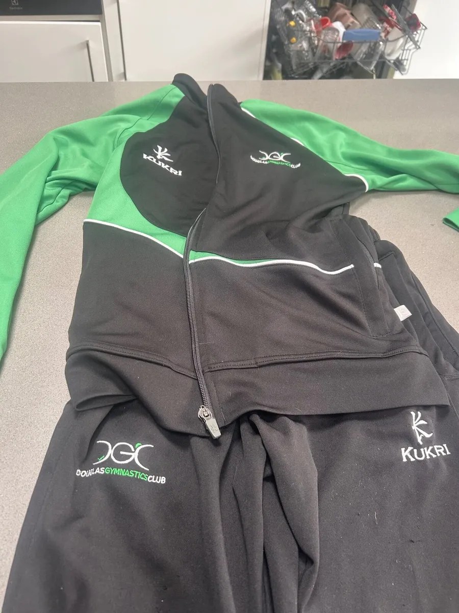 Douglas gymnastics tracksuit Size Adult XS
