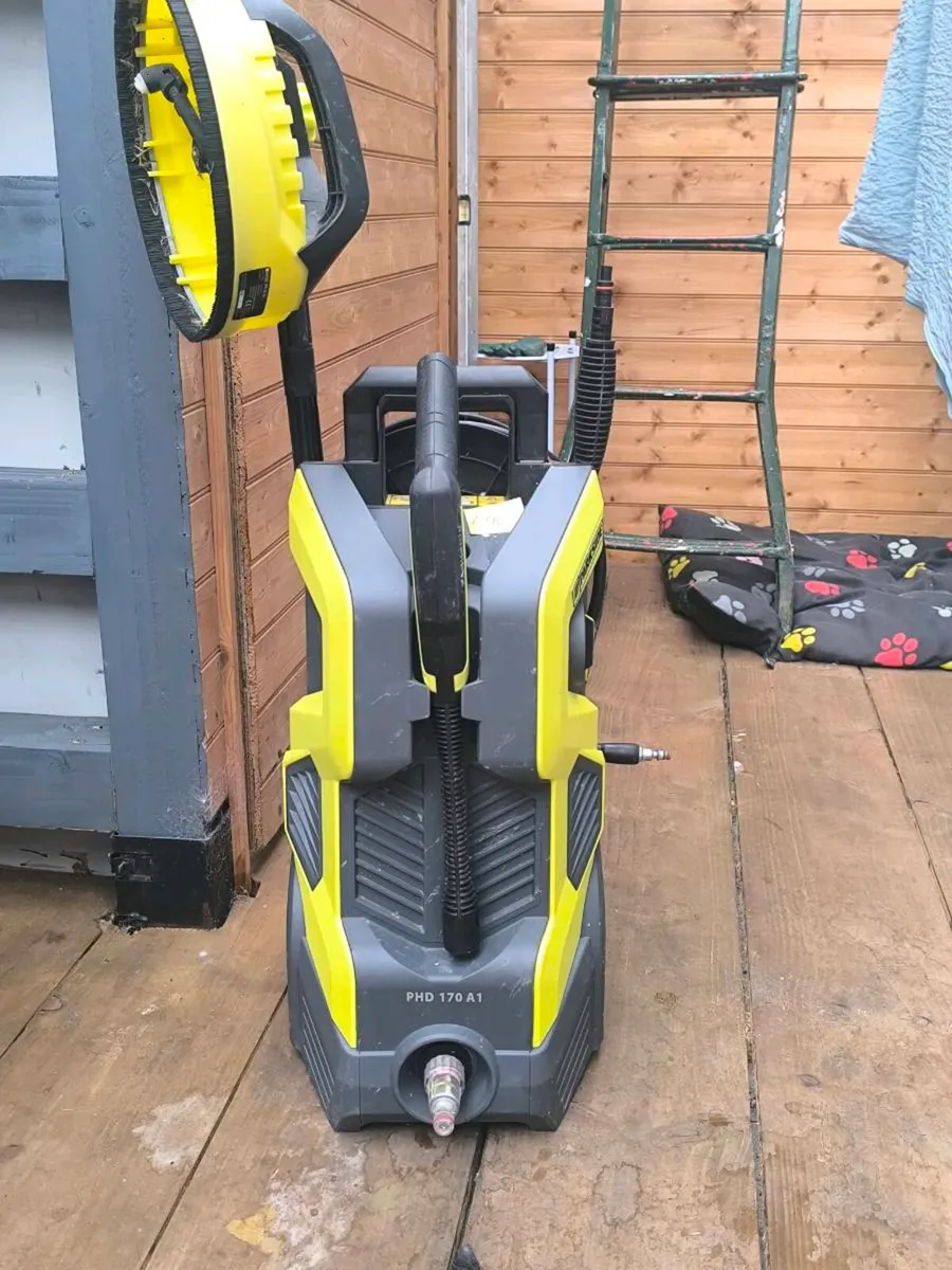 Power washer - Image 1