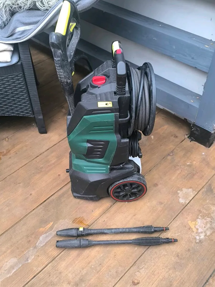 Power washer - Image 1