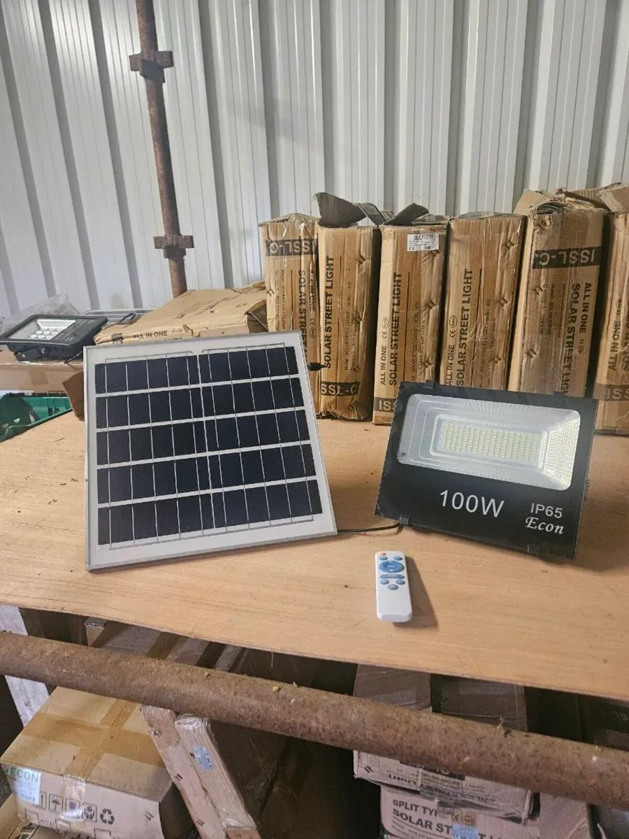 Solar lights and LED Floodlighting - Image 2