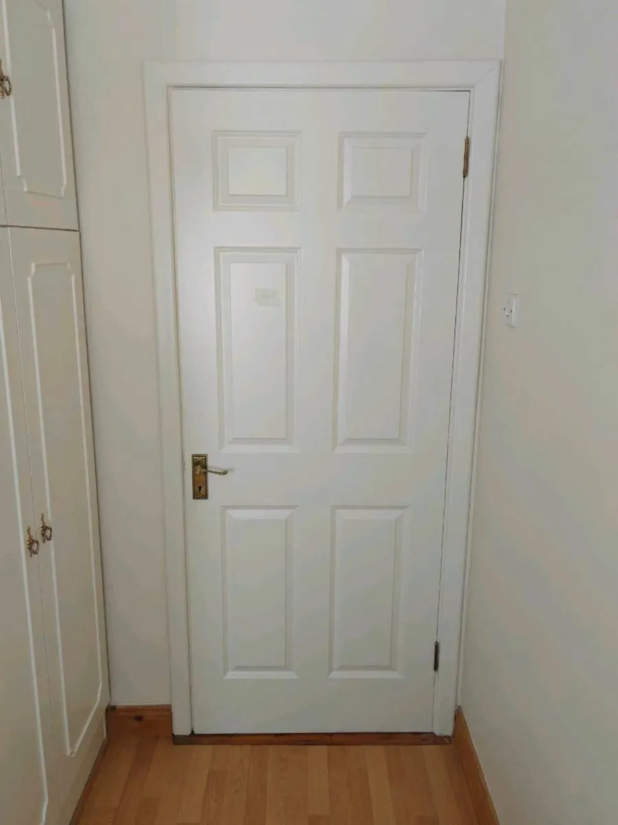 Regency 32" & 30" internal doors painted - Image 2