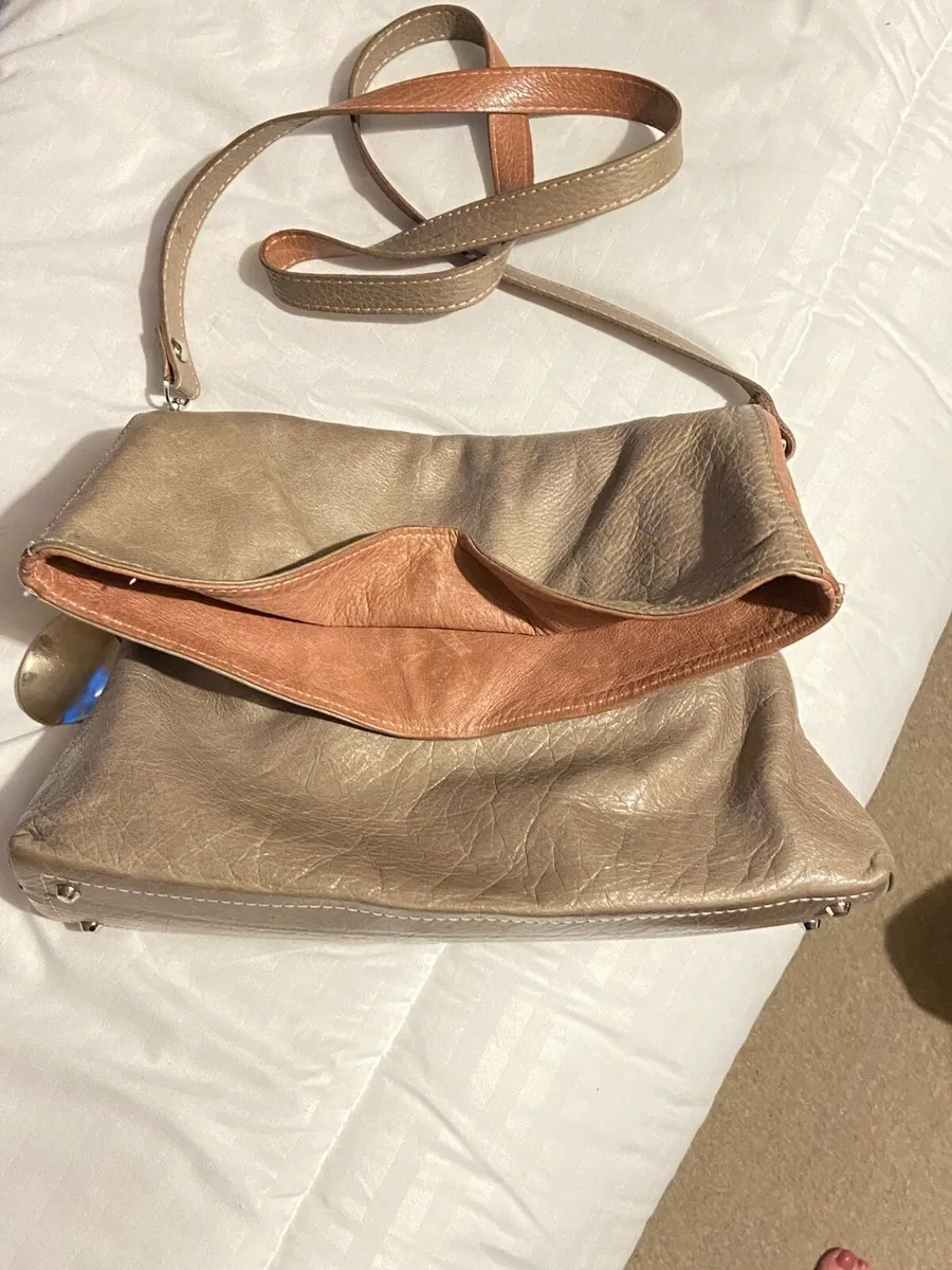 Ana Faye Shoulder Bag - Image 1