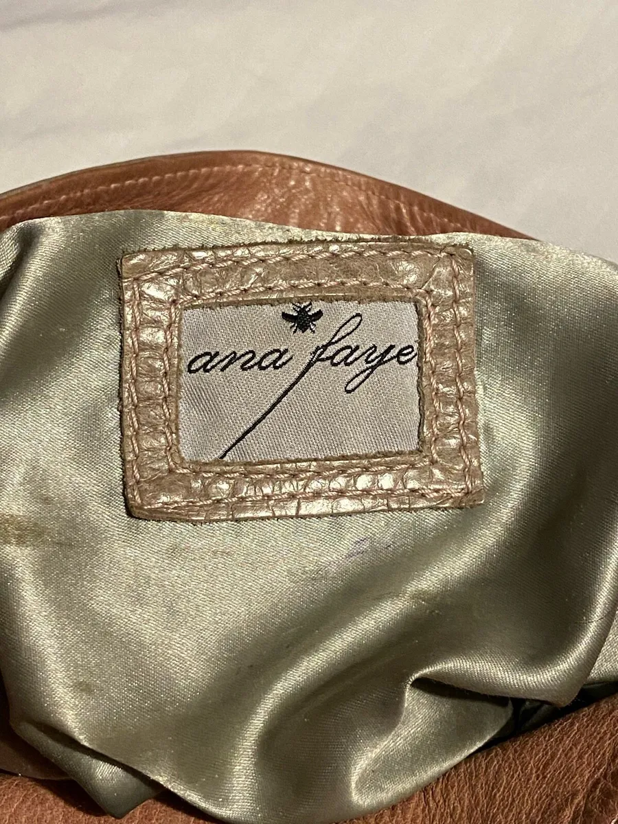 Ana Faye Shoulder Bag - Image 4