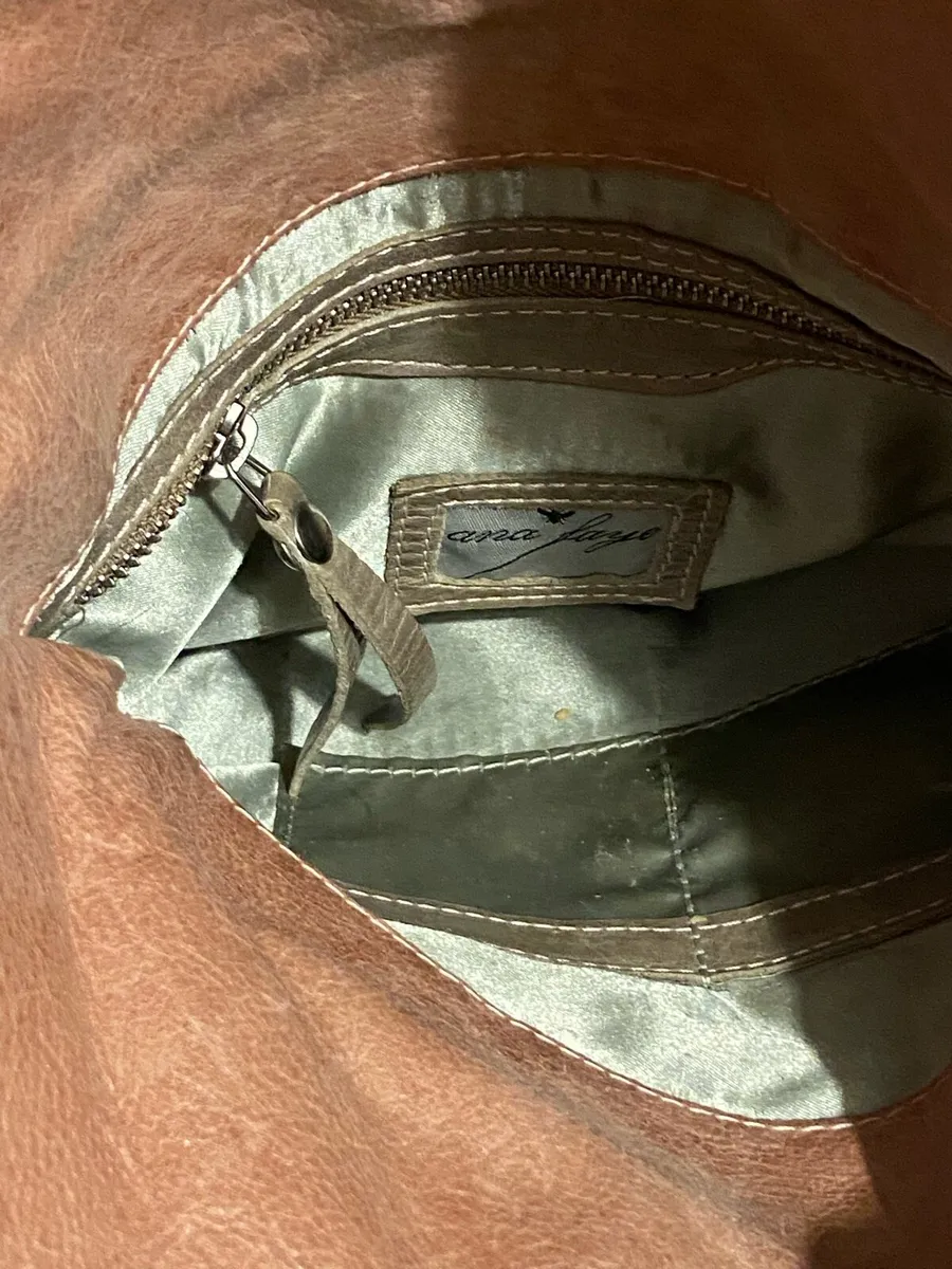 Ana Faye Shoulder Bag - Image 3